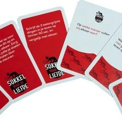 Zuipen Tot We Kruipen? Sukkel Voor De Liefde - Valentijn Cadeautje Voor Hem - 71 Opdrachten & Vragen - Relatiespel -Spellen Kast 550x272 2