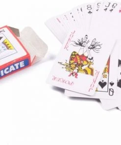 Benson Speelkaarten - Plastic Coating - 8.5 X 5.5 Cm - 54 Delig 16 Benson Speelkaarten - Plastic Coating - 8.5 X 5.5 Cm - 54 Delig -Spellen Kast 550x317 4