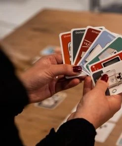 GoatLab Games King Fridge, The Cool Card Game - Kaartspel -Spellen Kast 550x366 187