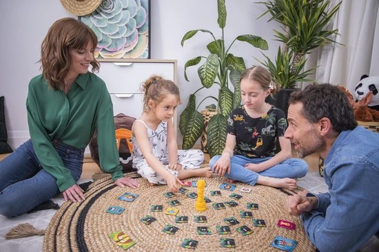 Zygomatic Board Game Studio Jungle Speed Kids - Kaartspel 7 Zygomatic Board Game Studio Jungle Speed Kids - Kaartspel - Afbeelding 5