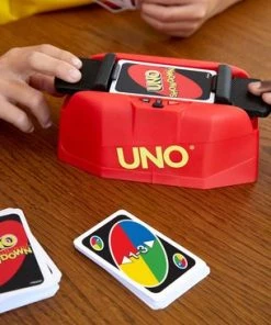 UNO Showdown - Mattel Games - Kaartspel -Spellen Kast 550x366 92