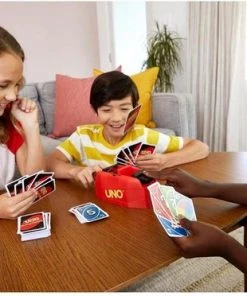 UNO Showdown - Mattel Games - Kaartspel -Spellen Kast 550x372 4