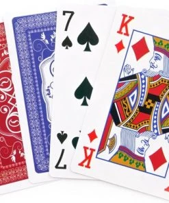 In Round Speelkaarten 2 Decks / Stokken – Stok Speel Kaarten – Spelkaarten – Voor Volwassen En Kinderen – Pokerkaarten – Kaart Spel / Kaartspel Set – Pestkaarten – Poker / Blackjack / Pesten – Rood / Blauw
