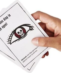 Story Factory Black Stories 8 -Spellen Kast 550x411 8