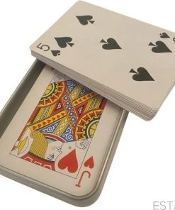 ESTARK Luxe Speelkaarten In Metal BOX - Plastic Coating - Poker Kaarten - Kaartspel - Spelkaarten - Spel Kaart - 56 Kaarten - Gezelschapsspel - Spelen - Playing Cards - In Blik 25 ESTARK Luxe Speelkaarten In Metal BOX - Plastic Coating - Poker Kaarten - Kaartspel - Spelkaarten - Spel Kaart - 56 Kaarten - Gezelschapsspel - Spelen - Playing Cards - In Blik -Spellen Kast 550x527 4