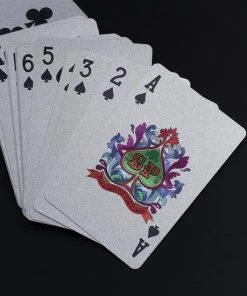 LuxeBass 24K Zilver Speelkaarten Plastic Poker Game Dek Folie Poken Pack Magische Kaarten Waterdichte Kaart Geschenkcollectie Gokken Bordspel - Pokerkaarten - Drankspel Kaarten -Spellen Kast 550x550 396