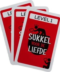 Zuipen Tot We Kruipen? Sukkel Voor De Liefde - Valentijn Cadeautje Voor Hem - 71 Opdrachten & Vragen - Relatiespel -Spellen Kast 550x600 3