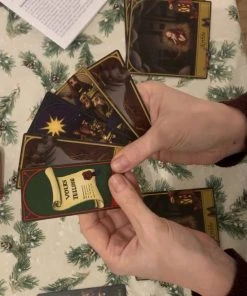 G.M. Jurrius Komt Allen Tezamen - Kerst Kaartspel - Luister Naar Het Kerstverhaal En Maak Als Eerste De Kerststal Compleet 15 G.M. Jurrius Komt Allen Tezamen - Kerst Kaartspel - Luister Naar Het Kerstverhaal En Maak Als Eerste De Kerststal Compleet -Spellen Kast 550x722 16