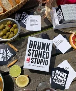 Cojones Drunk, Stoned Or Stupid - Nederlandstalig Kaartspel -Spellen Kast 550x733 13