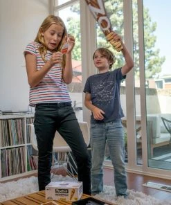 Exploding Kittens Poetry For Neanderthals - Engelstalig Kaartspel -Spellen Kast 550x824